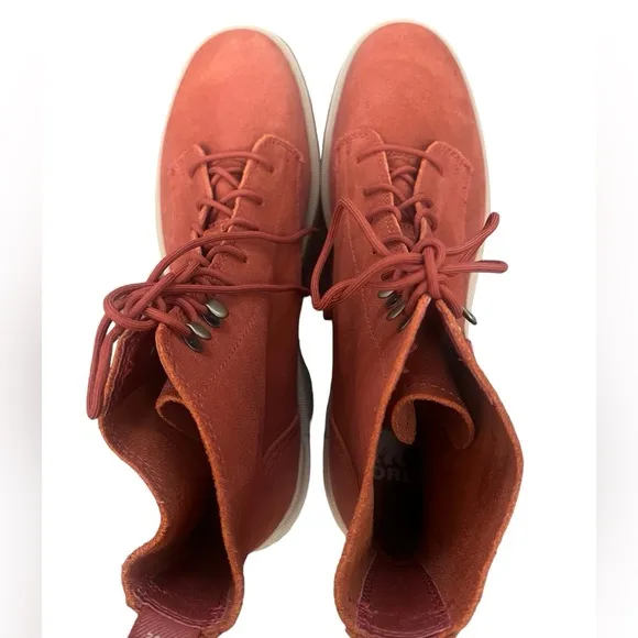 NWOT Women’s Sorel Hi-Line Waterproof Lace-Up Boots – Warp Red – Sz 10