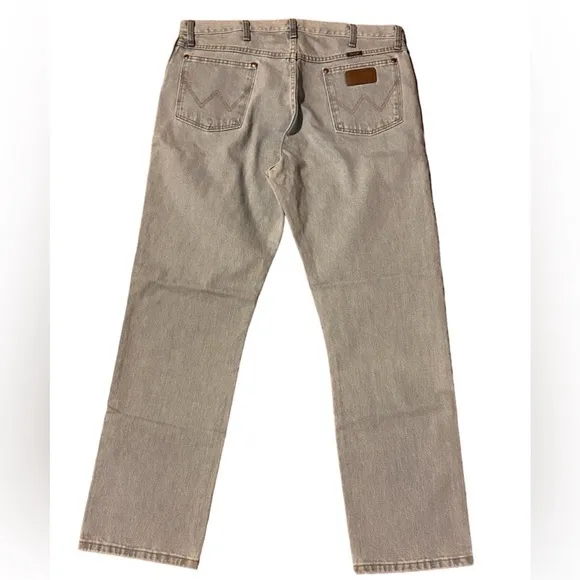 NWOT Wrangler Jeans For Men Size 38W