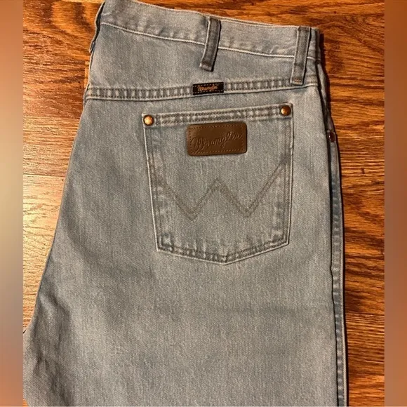 NWOT Wrangler Jeans For Men Size 38W