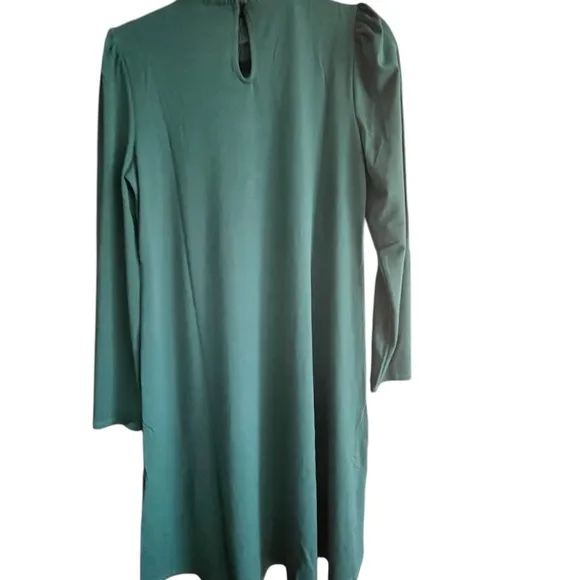 *NWT* Adrianna Papell Smocked Long Sleeve Dress, Evergreen Size S