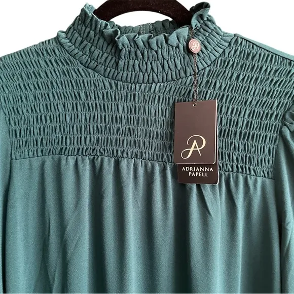 *NWT* Adrianna Papell Smocked Long Sleeve Dress, Evergreen Size S