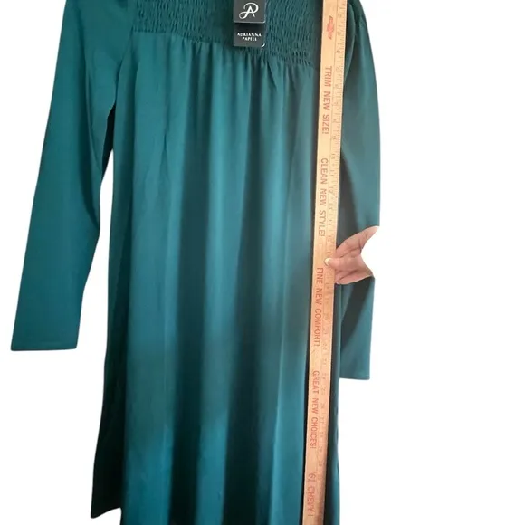 *NWT* Adrianna Papell Smocked Long Sleeve Dress, Evergreen Size S