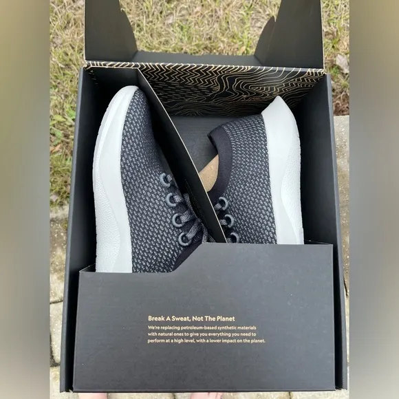 NWT Allbirds Tree Dasher Thunder Mens Sneakers Size 11.5 in Black and White