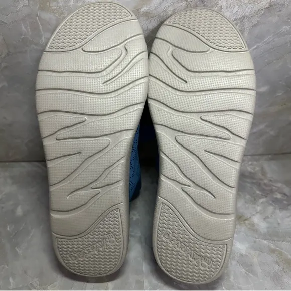 NWT Bearpaw Gracie Women's Lightweight Bearly There Casual Booties