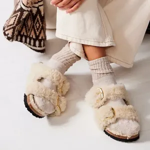 NWT BIRKENSTOCKS BIG BUCKLE Teddy Faux Fur Sandals!