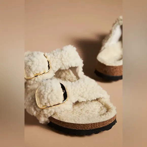 NWT BIRKENSTOCKS BIG BUCKLE Teddy Faux Fur Sandals!