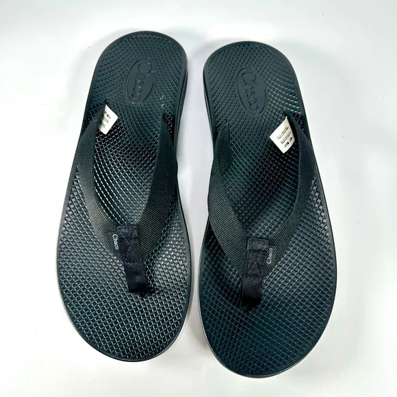 NWT Chaco Men's Black Classic Flip Flop Sandals