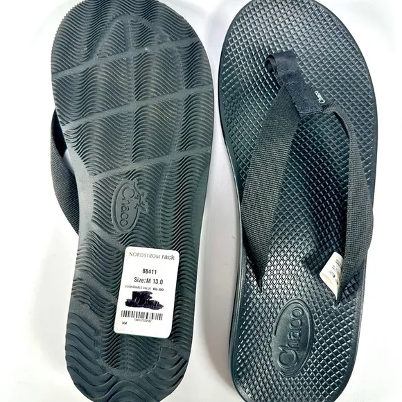 NWT Chaco Men's Black Classic Flip Flop Sandals