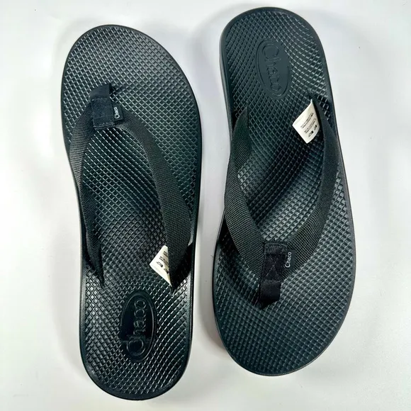 NWT Chaco Men's Black Classic Flip Flop Sandals