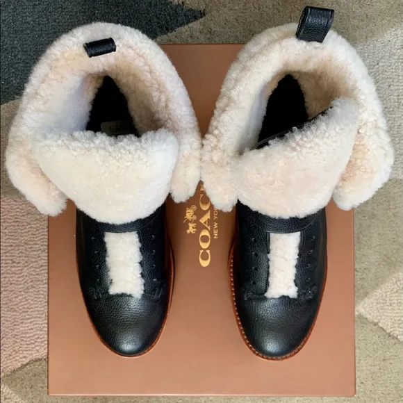 NWT Coach Shearling Boots Urban Hiker Leather Turnlock Platform Sneaker 10