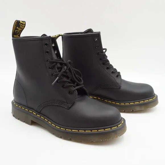 NWT Dr. Martens 1460 Slip Resistant Leather Lace Up Boots in Black - US Men's 8