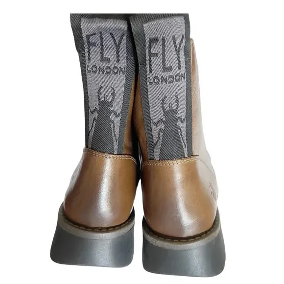 NWT Fly London Ragi Lace-Up Leather Combat Boots size 39 US8-8.5