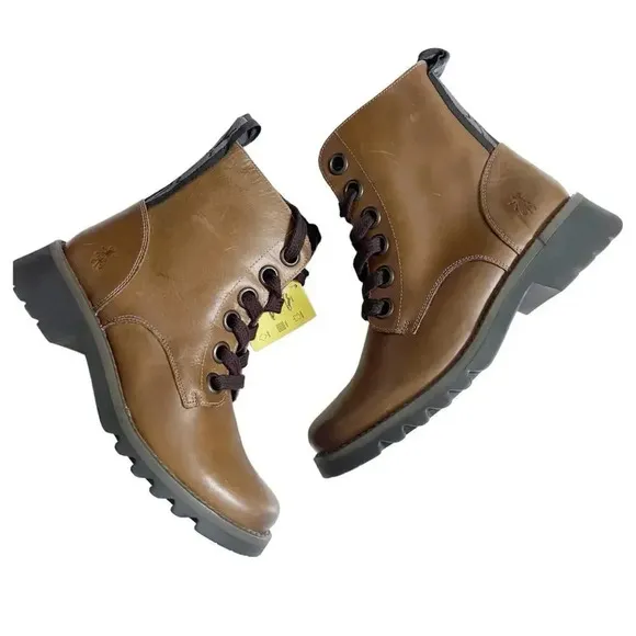 NWT Fly London Ragi Lace-Up Leather Combat Boots size 39 US8-8.5