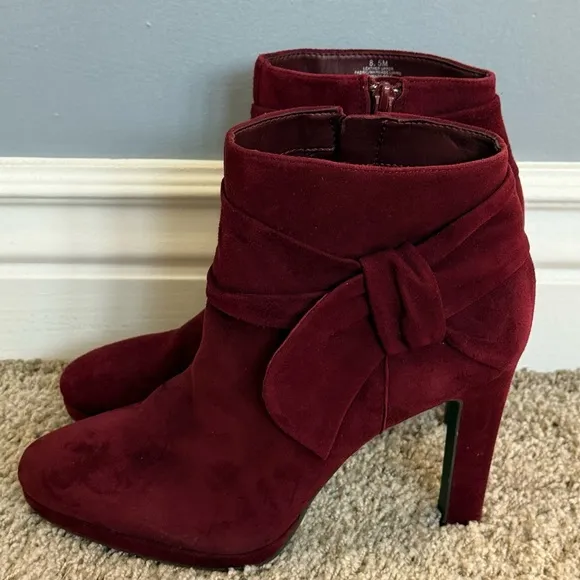 NWT Gianni Bini Hollynd Leather Suede Side Bow Burgundy Platform Boots  Size 8.5