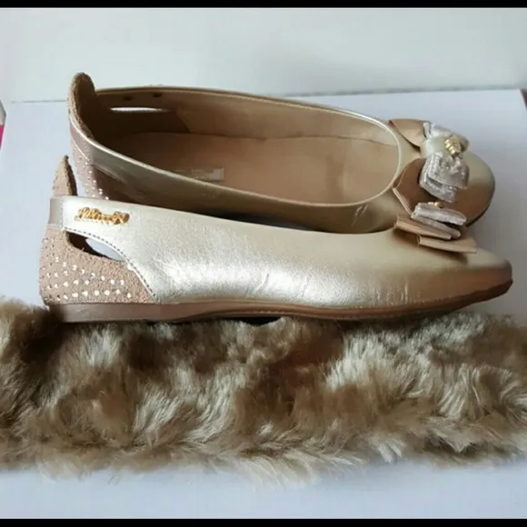 🎀NWT Girls Lilica Ripilica gold flats w/Fur 2Y -Baby Boutique Top