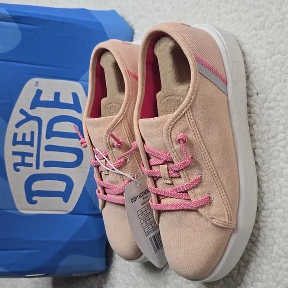 NWT Hey Dude Cody Heathered Knit Mesh Sneakers YT3 Pink