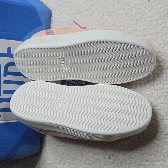 NWT Hey Dude Cody Heathered Knit Mesh Sneakers YT3 Pink