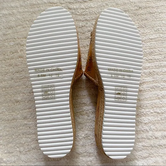 NWT Jack Rogers rose gold cork slides