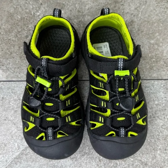 NWT KEEN Newport H2 Lime Black Water Sandals Toe Protection Quick Dry Kid’s 12