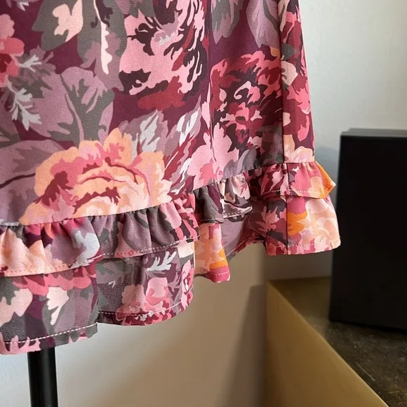 NWT Lost   Wander Garden Floral Ruffle Mini Skirt