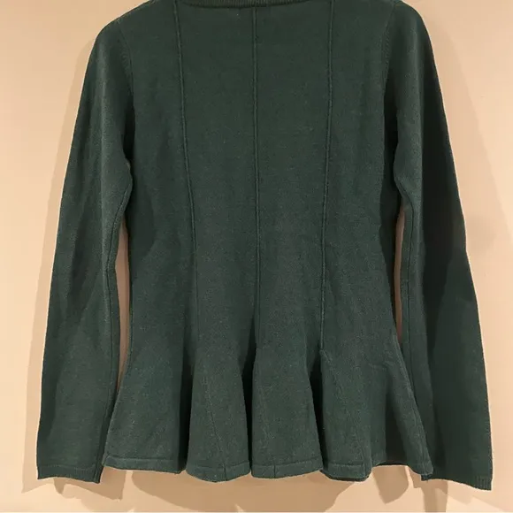 NWT Neiman Marcus 2-Ply Cashmere Peplum Blouse Sweater, Dark Holly Green, Small