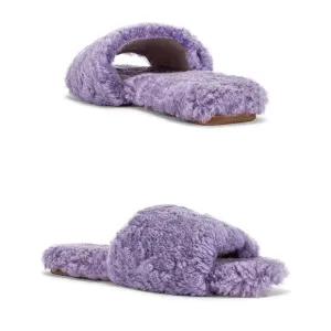 NWT RAYE Shearling Sandal Size 6.5