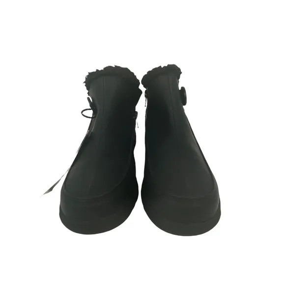 𝅺nwt WEATHERPROOF THERMOLITE ANKLE BOOTIES