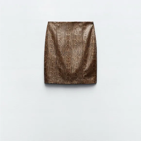 NWT Zara faux snakeskin leather skirt