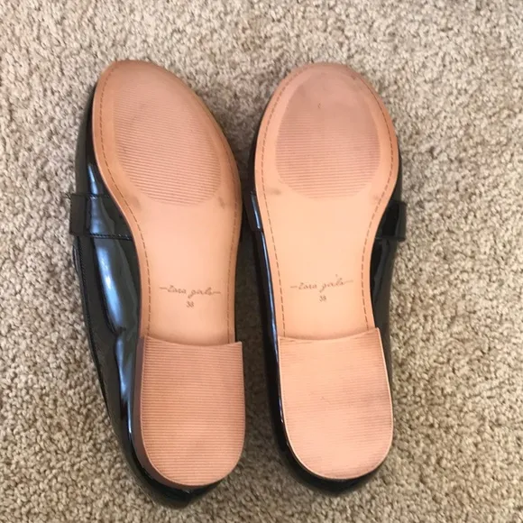 NWT! Zara girls size 38/5.5 black flats .