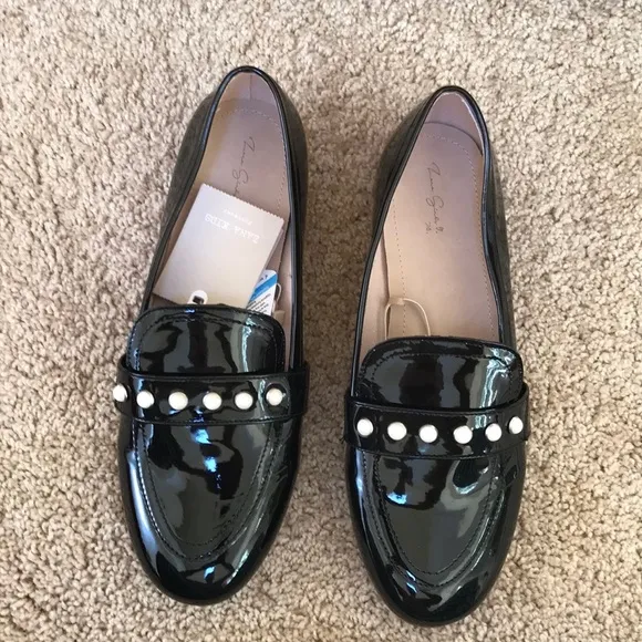 NWT! Zara girls size 38/5.5 black flats .