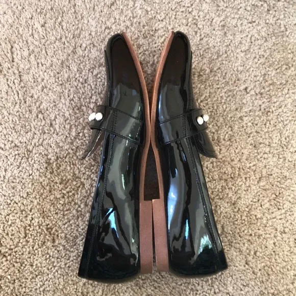 NWT! Zara girls size 38/5.5 black flats .