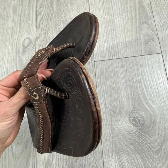 OluKai Men's Hiapo Brown Flip Flop Leather Sandals