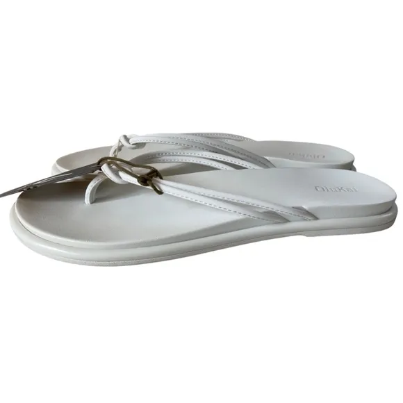 OluKai Women's 'Aka Beach Sandals NWT