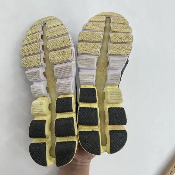 On Cloud Cloudflow Running Shoes Sneakers Women's Size 9 Gray Yellow
