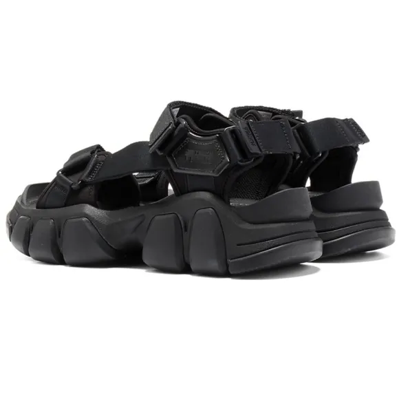 Onitsuka Tiger Dentigre Black Belted Sandals in Size 11