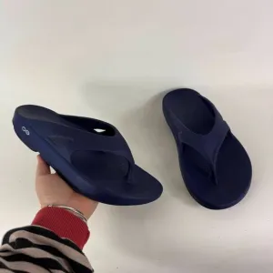 Oofos Original Thong Women's 10 Navy Rubber Open Toe Slip-On Flip Flop Sandals