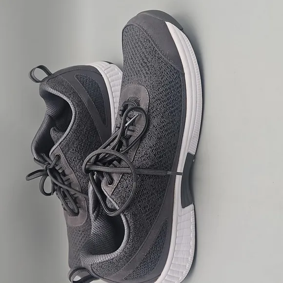 Orthofeet Lava Stretch Knit Grey Orthopedic Comfort Sneakers 12 MEDIUM