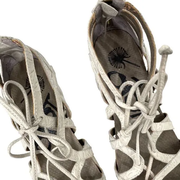 OTBT Nomadic Lace zip Wedge Sandals Size 8 floral tooled
