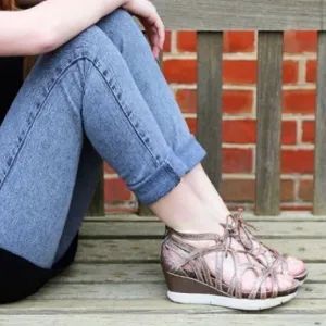 OTBT Nomadic Lace zip Wedge Sandals Size 8 floral tooled