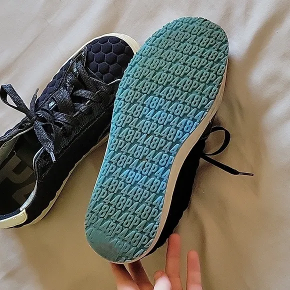 P448 John W Low Top Leather Sole sneakers