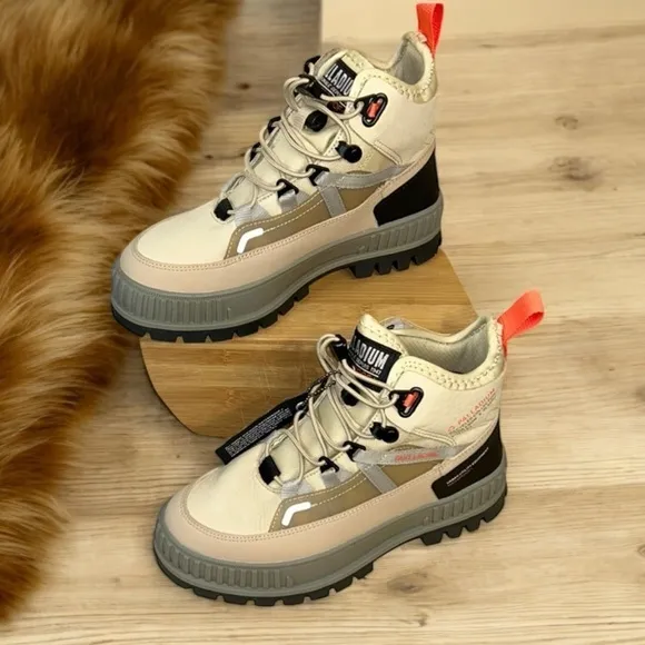 Palladium Pallashock Travel WP  Hiking Boots (90)