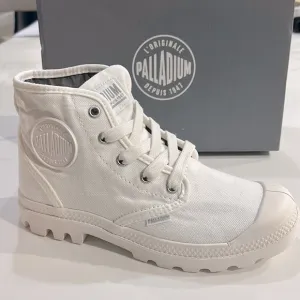 PALLADIUM PAMPA HI Boots - 6.5 - NIB