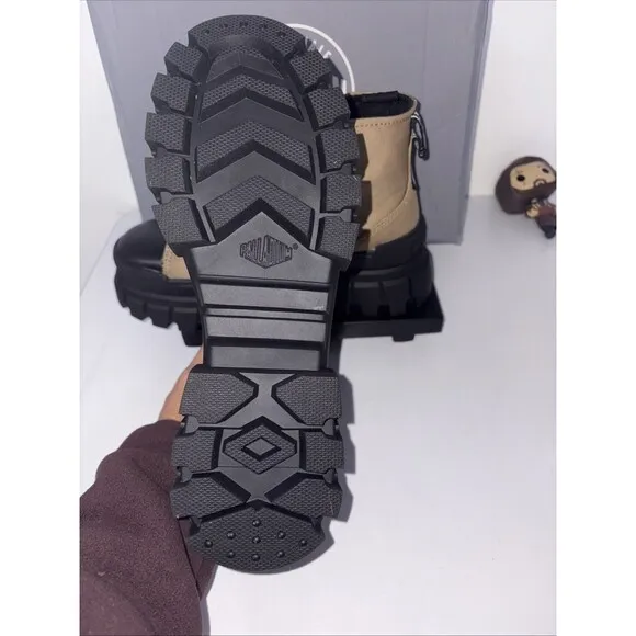 PALLADIUM Revolt Hi Tx, in Olive. NEW IN BOX! Women Size 7/EU 38 🌱 Vegan