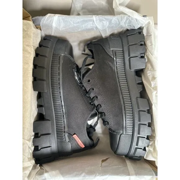 Palladium Revolt Lo TX Women’s 7 Black NEW In Box