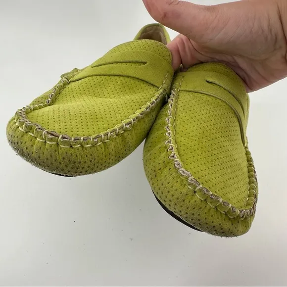 Pierre Dumas flats size 8 green faux suede chartreuse driving loafers old money