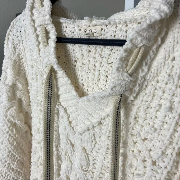 POL Chenille Cable V-Neck Knit Sweater Hoodie, Vanilla, Relaxed, Cozy, Lounge, M