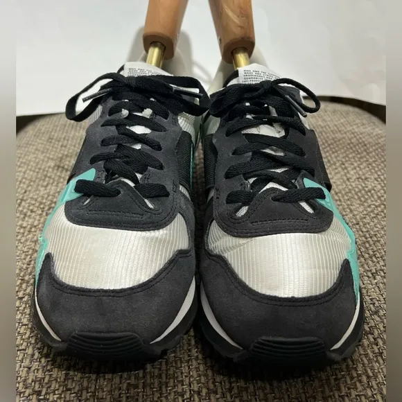 Really Cute, NIKE V-LOVE O.X. Hyper Jade White AR4269-100 Women Size 9