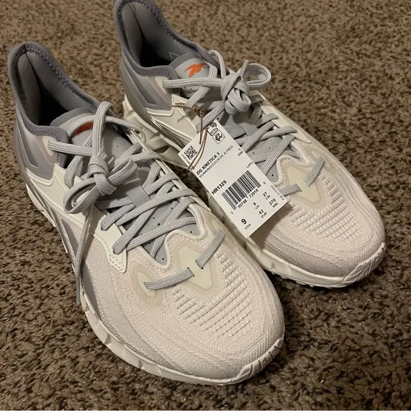 Reebok Zig Kinetica 3 MENS size 9