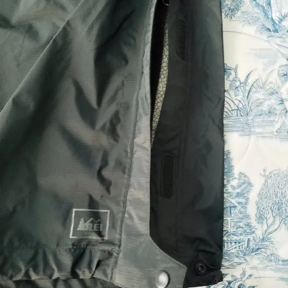 REI Talusphere Waterproof Lightweight Nylon Black Rain Pants