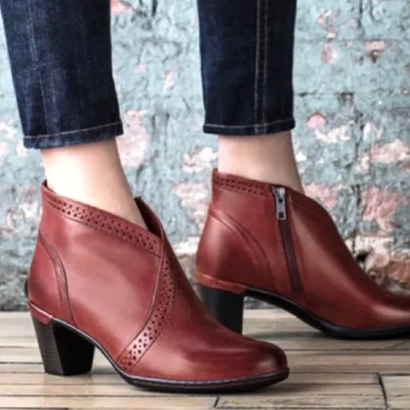 Rockport booties burgundy red leather short ankle booties red leather block heel